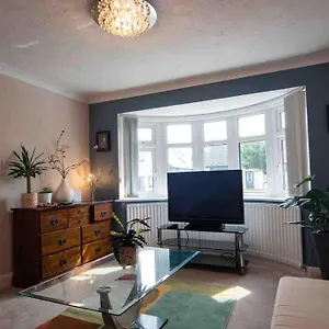  Apartment 1 Bedroom Self Contained In Christchurch